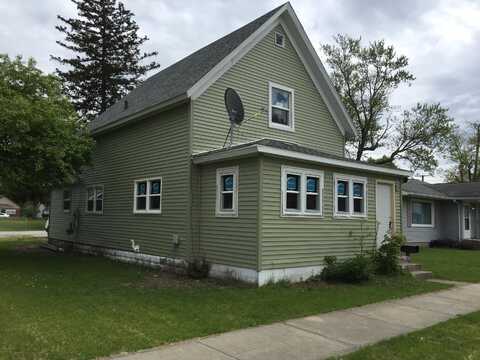 402 S Shield St, Knox, IN 46534