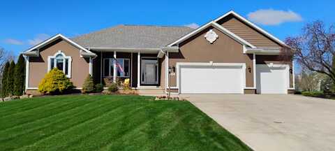 624 Gainesway Circle Road, Valparaiso, IN 46385