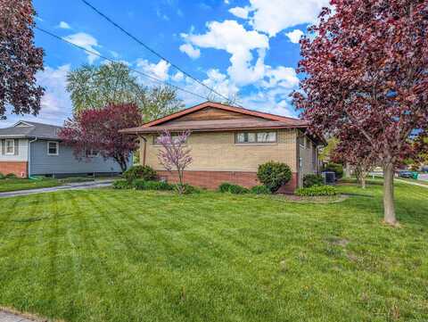 8820 Calumet Avenue, Munster, IN 46321