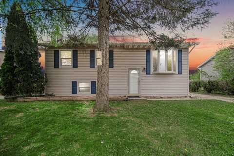3265 W 74th Place, Merrillville, IN 46410