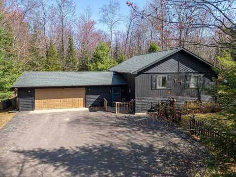 4593 COPPER DR, Eagle River, WI 54521