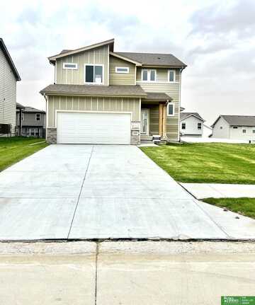 17604 Willit Street, Bennington, NE 68007