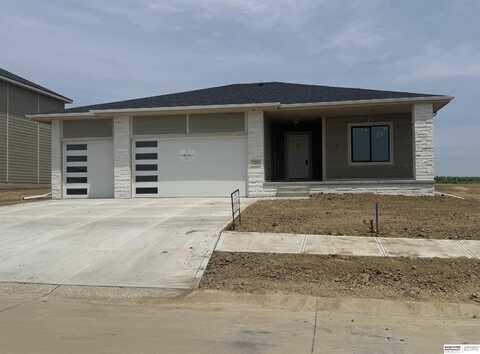 20708 Vernon Avenue, Elkhorn, NE 68022