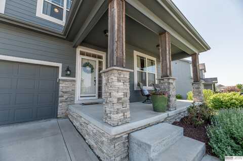 7031 S 184th Street, Omaha, NE 68136