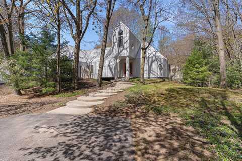16425 Norris Drive, West Olive, MI 49460
