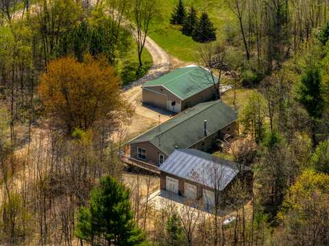 1651 150th Avenue, Morley, MI 49336