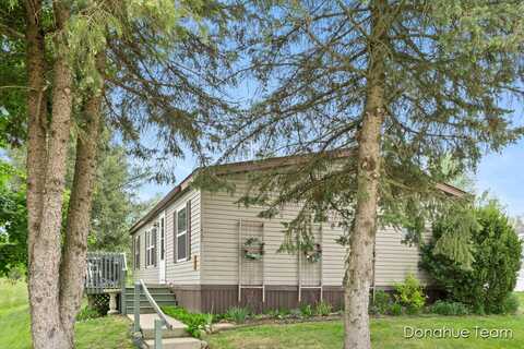 1464 Red Oak Lane, Belmont, MI 49306