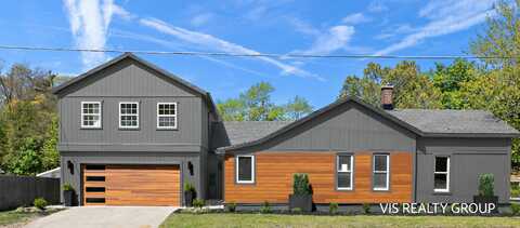 201 S Lake Avenue, Spring Lake, MI 49456