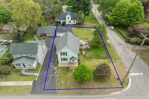321 W Ellis Avenue, Belding, MI 48809