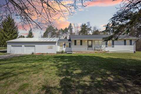 3498 W Sidney Road, Sidney, MI 48885