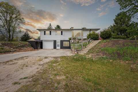 620 N Lake Road, Stanton, MI 48888