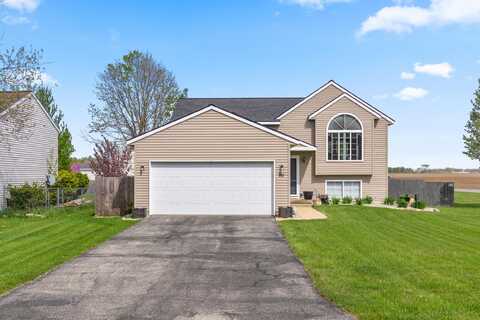761 Willow Street, Howard City, MI 49329