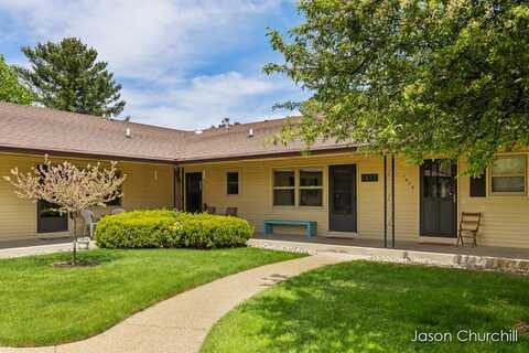 1877 Elizabeth Lane, Jenison, MI 49428