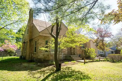 1462 32nd Street SE, Grand Rapids, MI 49508