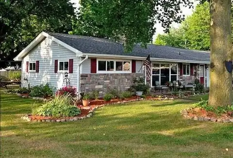 304 W Edgar Bergen Boulevard, Decatur, MI 49045