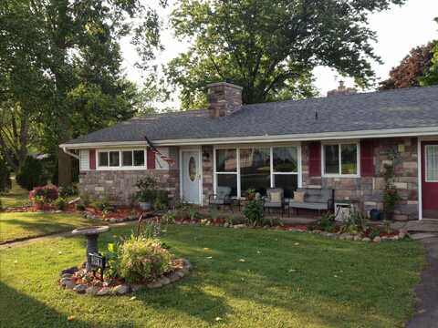 304 W Edgar Bergen Boulevard, Decatur, MI 49045
