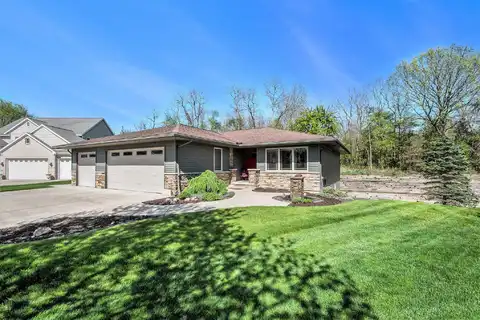 1134 Emerald Woods Court SE, Byron Center, MI 49315