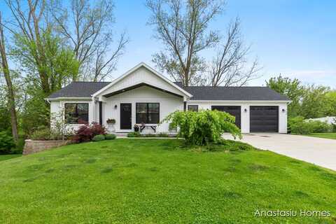 764 Marway NW, Comstock Park, MI 49321