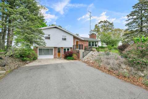 27234 Curtis Drive, Edwardsburg, MI 49112