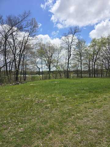 17769 Paradise Lake Road, Vandalia, MI 49095