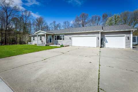 9379 Cook Street, Montague, MI 49437