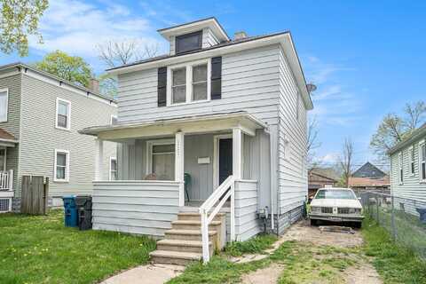 1707 Clinton Avenue, Kalamazoo, MI 49001