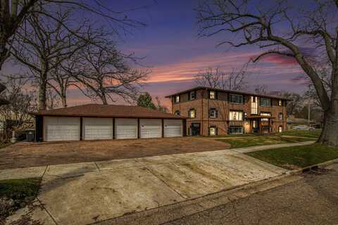1433 Lakeway Avenue, Kalamazoo, MI 49001