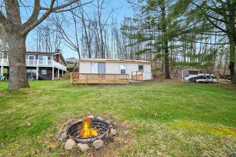 9176 Hillcrest Drive, Reed City, MI 49677