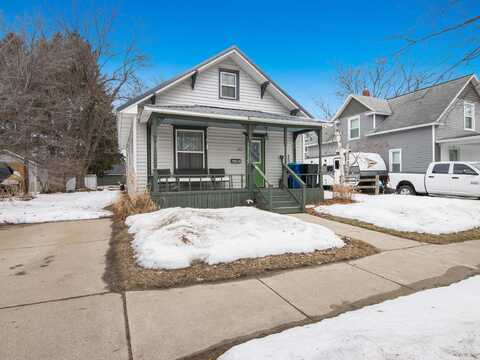 817 E Loomis Street, Ludington, MI 49431