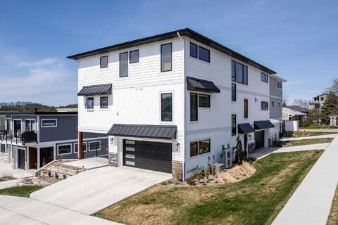 49 Howard Avenue, Grand Haven, MI 49417