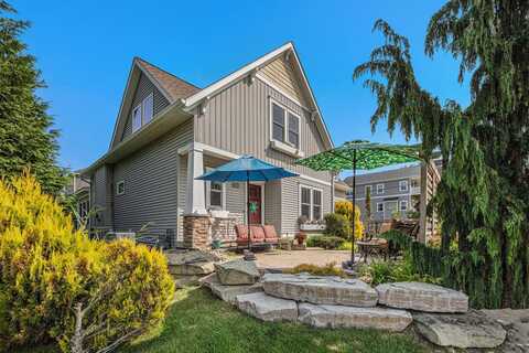 7251 E Beach Drive, South Haven, MI 49090