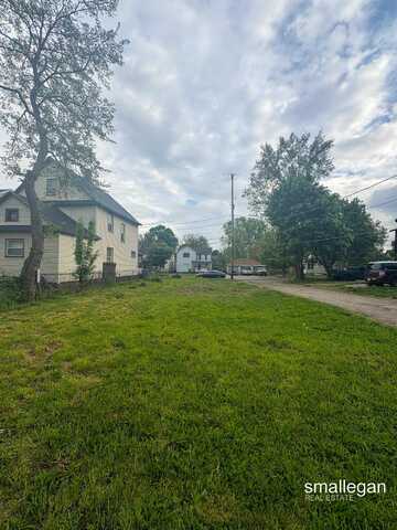 47 Putnam Street SW, Grand Rapids, MI 49507