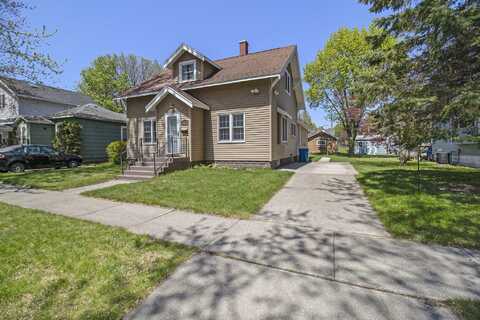 805 E Filer St, Ludington, MI 49431