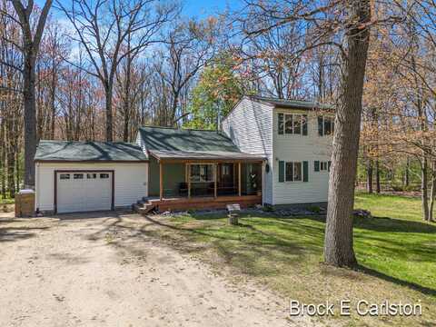 1695 Simonelli Road, Muskegon, MI 49445