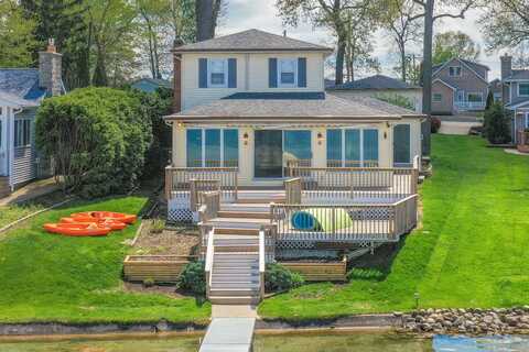 23650 S Shore Drive, Edwardsburg, MI 49112