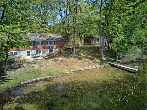 15065 Becker Drive, Mecosta, MI 49332