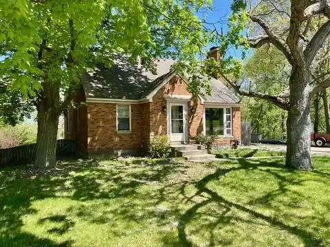 1339 3 Mile Road NE, Grand Rapids, MI 49505
