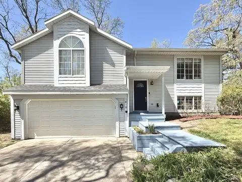 1610 Timberlane Lane NE, Grand Rapids, MI 49505