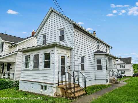 311 Oleckna Street, Throop, PA 18512