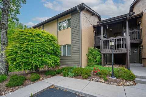 1050 Ski View Drive, Gatlinburg, TN 37738
