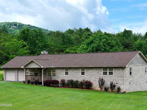 3643 Thomas Cross Road, Sevierville, TN 37876