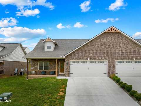 3014 Villas Creekside Drive, Dandridge, TN 37725