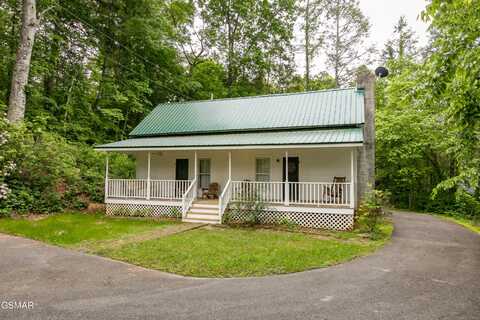 3370 Robeson Road, Sevierville, TN 37862