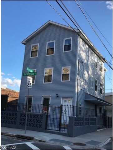 32 Dickerson St, Newark, NJ 07103