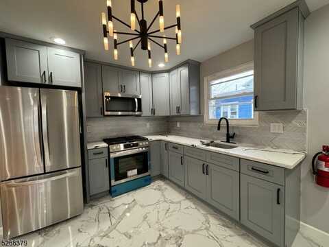 9 Westervelt Pl, Irvington, NJ 07111