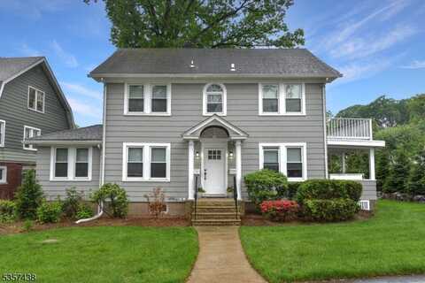 31 Wyckoff Ave, Wyckoff, NJ 07446