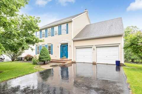 14 Captains Woods Rd, Readington, NJ 08889