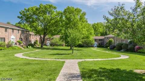 55a Troy Dr, Springfield, NJ 07081