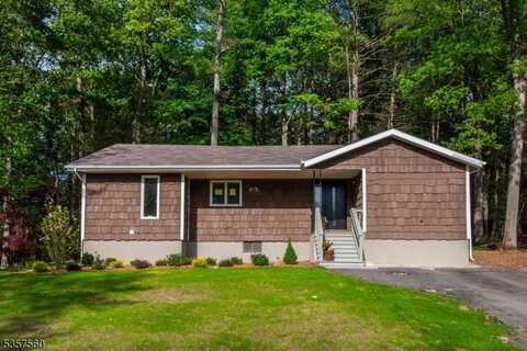 113 Spook Ridge Rd, Montague, NJ 07827