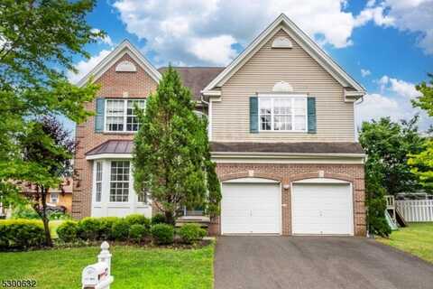22 Skurka Ct, Sayreville, NJ 08872
